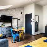 Cozy With Ac For Couples - Old Town Апартаменты *