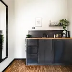 Апартаменты Cozy With Ac For Couples - Old Town *