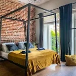 Апартаменты Cozy With Ac For Couples - Old Town Краков