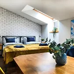 公寓 Cozy With Ac For Couples - Old Town *