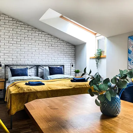 Апартаменты Cozy With Ac For Couples - Old Town *