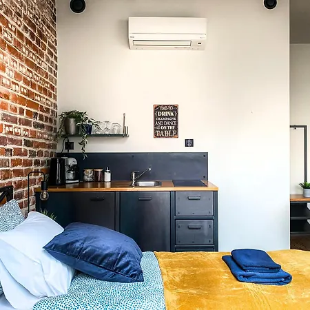 Cozy With Ac For Couples - Old Town Appartement *