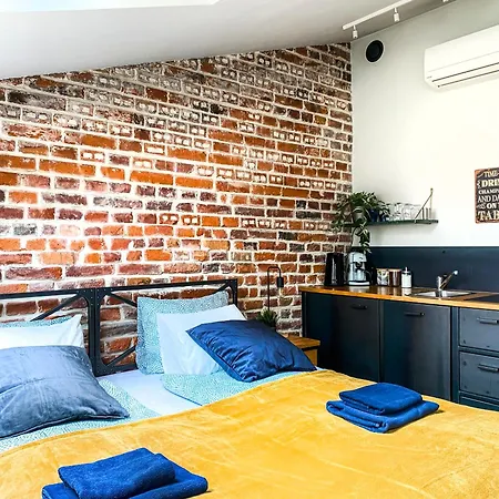 Апартаменты Cozy With Ac For Couples - Old Town Краков