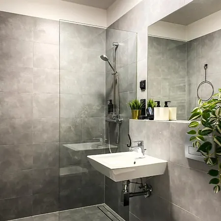 Apartman Cozy With Ac For Couples - Old Town Krakkó