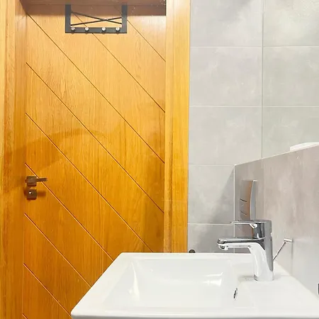 Cozy With Ac For Couples - Old Town Apartman *
