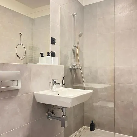 Cozy With Ac For Couples - Old Town Apartman